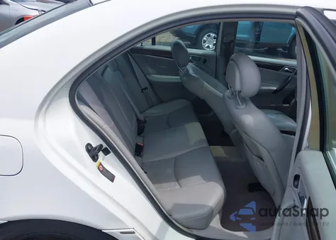 2001 Mercedes-Benz C 240 z USA, uszkodzony, nr VIN WDBRF61J61F082443